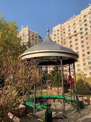 Апартаменты Spacious flat in Al-Farabi avenue with big rooms Алматы Апартаменты с 3 спальнями-30