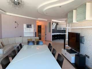 Апартаменты Spacious flat in Al-Farabi avenue with big rooms Алматы Апартаменты с 3 спальнями-34