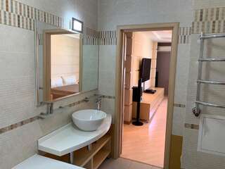Апартаменты Spacious flat in Al-Farabi avenue with big rooms Алматы Апартаменты с 3 спальнями-5