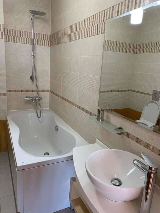 Апартаменты Spacious flat in Al-Farabi avenue with big rooms Алматы-8