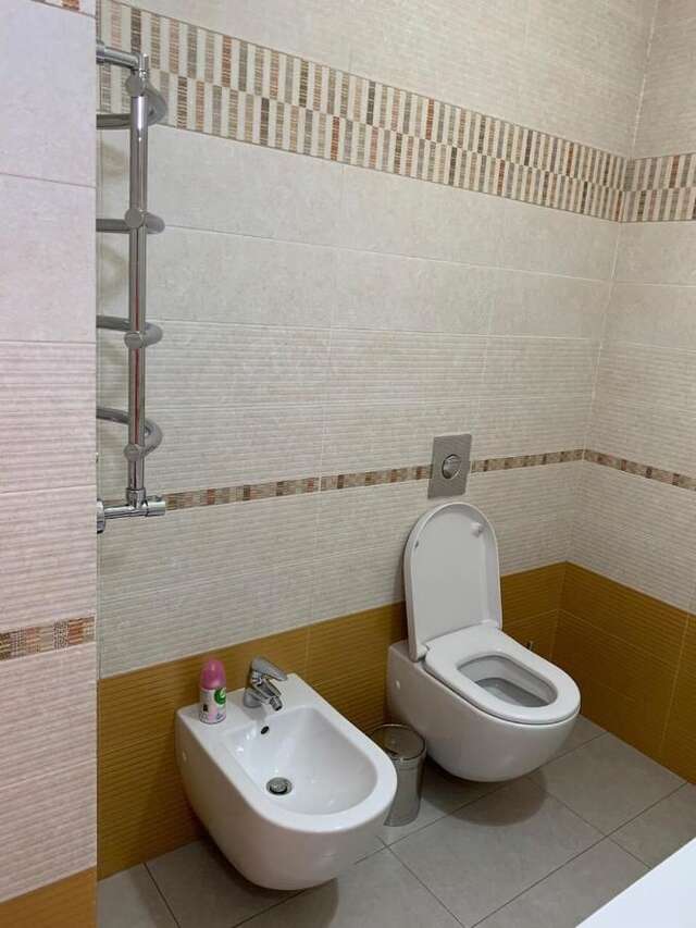 Апартаменты Spacious flat in Al-Farabi avenue with big rooms Алматы-9